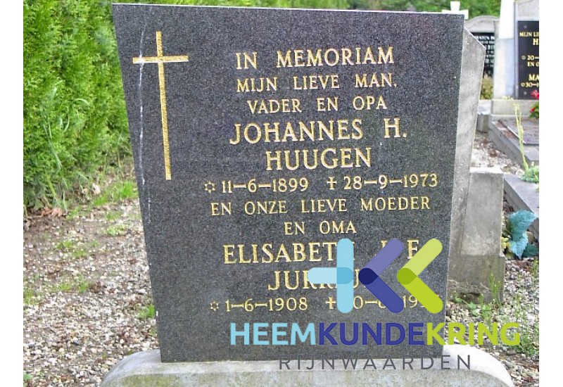 Grafstenen kerkhof Herwen Coll. HKR (200) J.H.Huugen & E.J.F.Jurrius